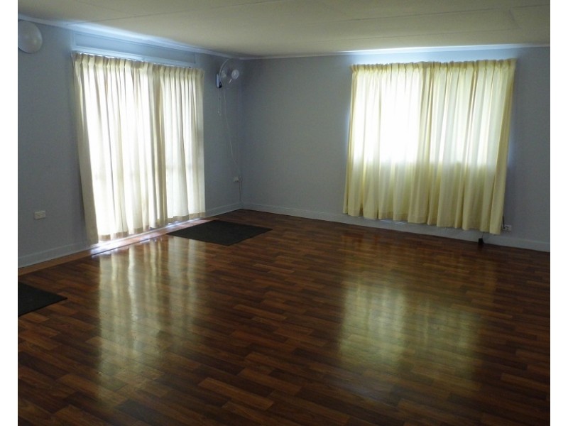 32 MAUD, Flying Fish Point QLD 4860