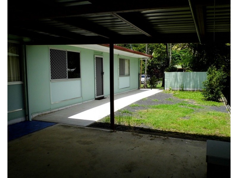 32 MAUD, Flying Fish Point QLD 4860