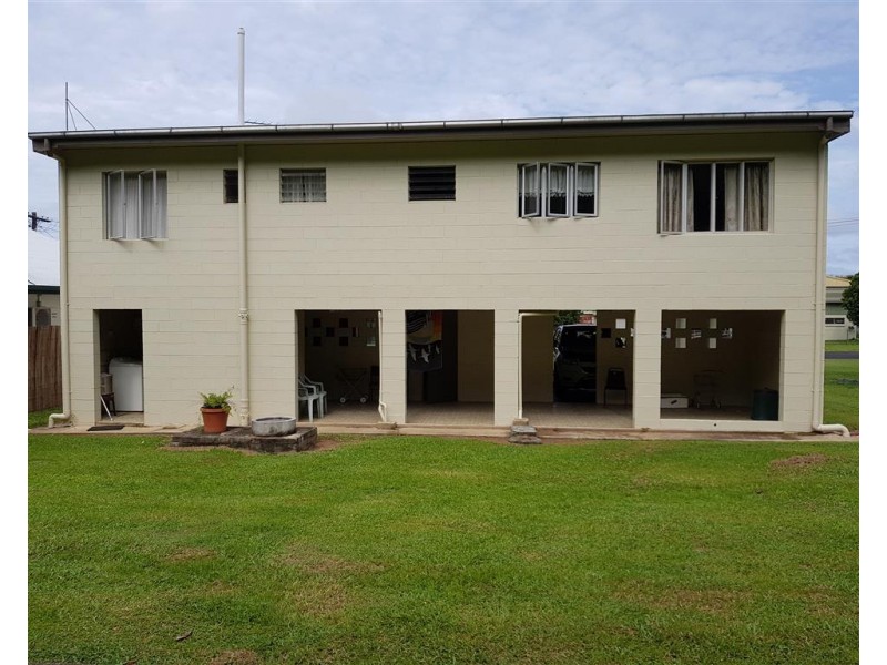 21 Enid Street, Flying Fish Point QLD 4860