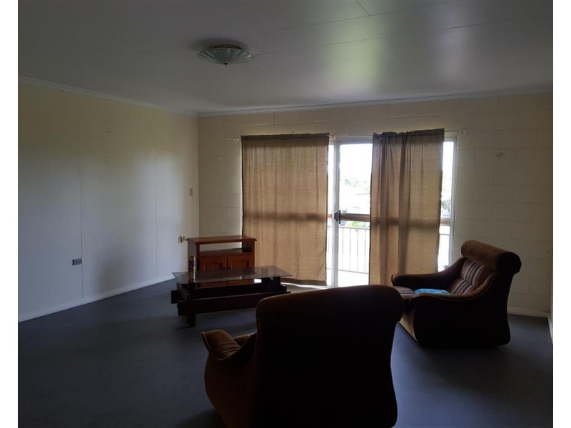 21 Enid Street, Flying Fish Point QLD 4860