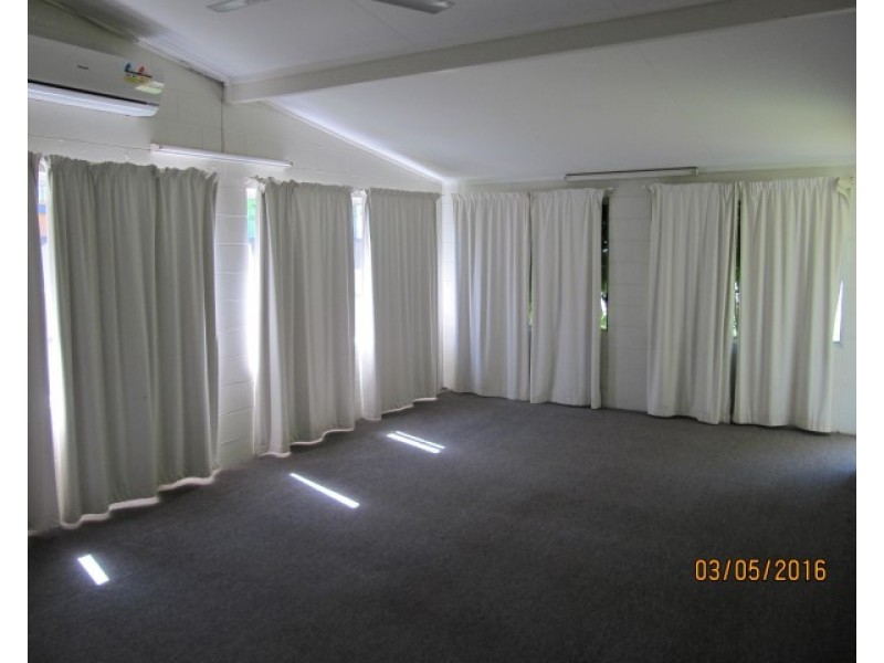 7 Elizabeth Street, Flying Fish Point QLD 4860