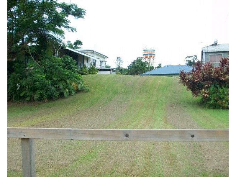 17/19 Coronation Drive, Innisfail QLD 4860