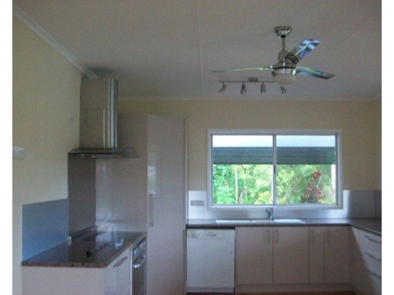 17/19 Coronation Drive, Innisfail QLD 4860