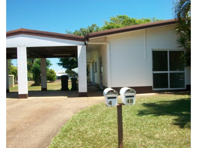 1/4 Bon Villa Avenue, Belvedere QLD 4860