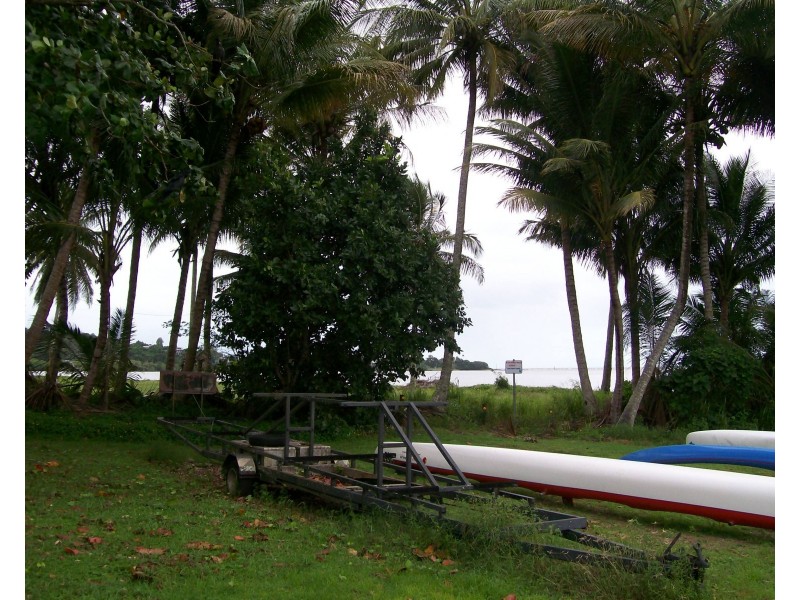 19 Bay Road, Coconuts QLD 4860
