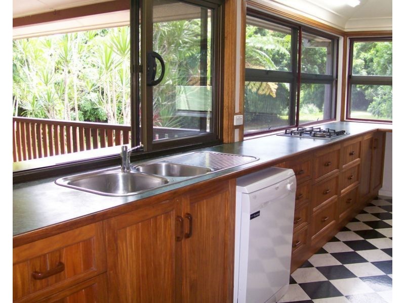 73 Coronation Drive, East Innisfail QLD 4860