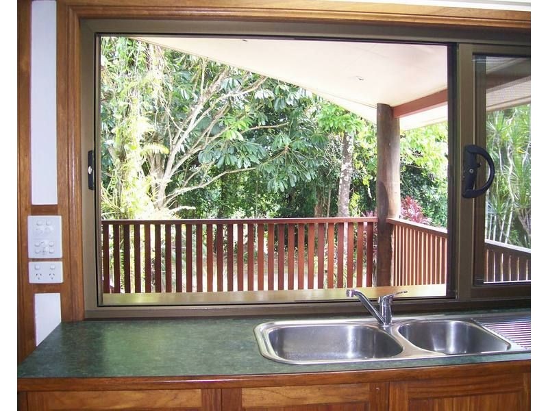 73 Coronation Drive, East Innisfail QLD 4860