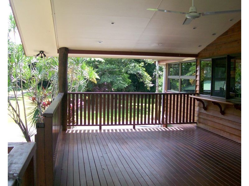 73 Coronation Drive, East Innisfail QLD 4860