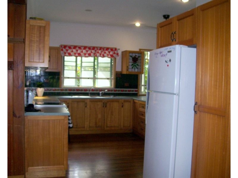 76 River Avenue, Mighell QLD 4860