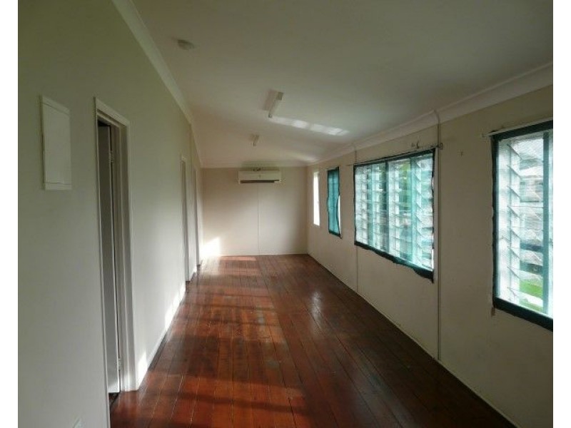 1/37 Lily Street, Innisfail QLD 4860