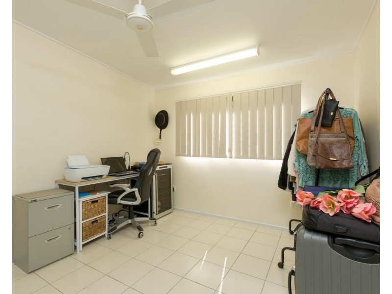 12 George, Flying Fish Point QLD 4860