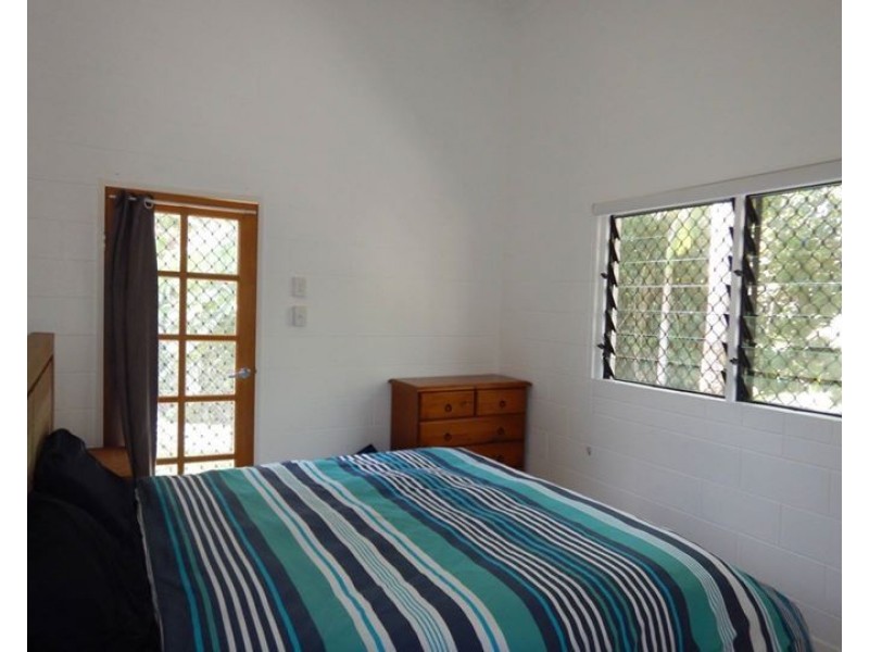 845 Johnstone Street, Mourilyan Harbour QLD 4858