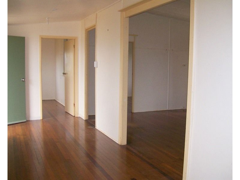 36 ELIZABETH Street, Flying Fish Point QLD 4860