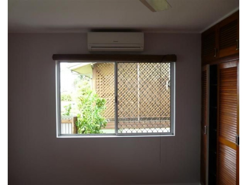 40 Elizabeth Street, Flying Fish Point QLD 4860