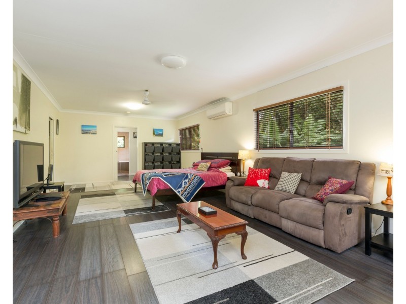 53 Rainforest Drive, Jubilee Heights QLD 4860 Ray White Rural