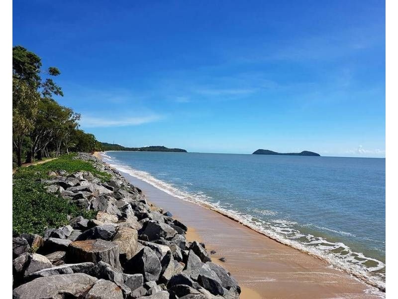 2 Feldt Street, Flying Fish Point QLD 4860