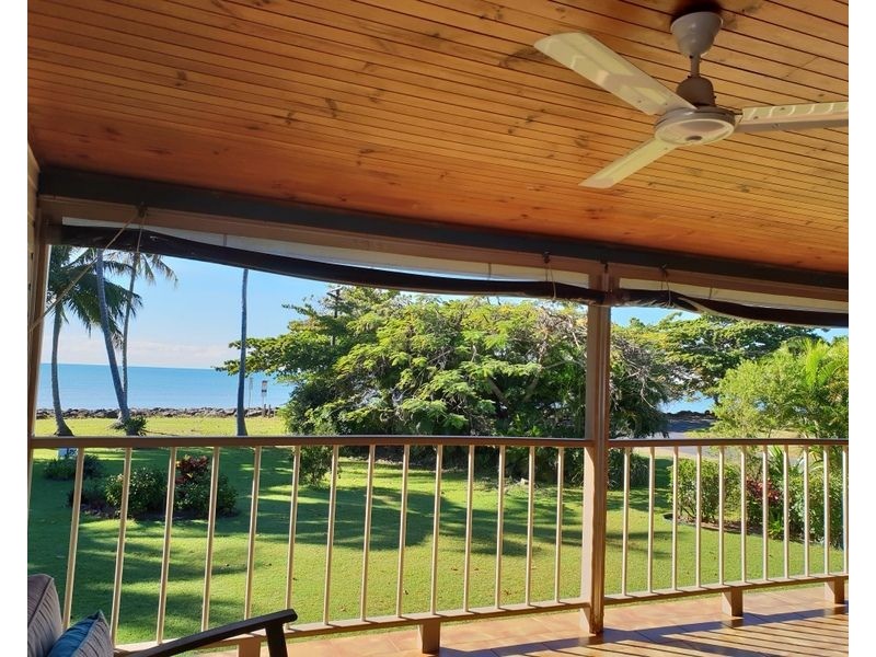2 Feldt Street, Flying Fish Point QLD 4860