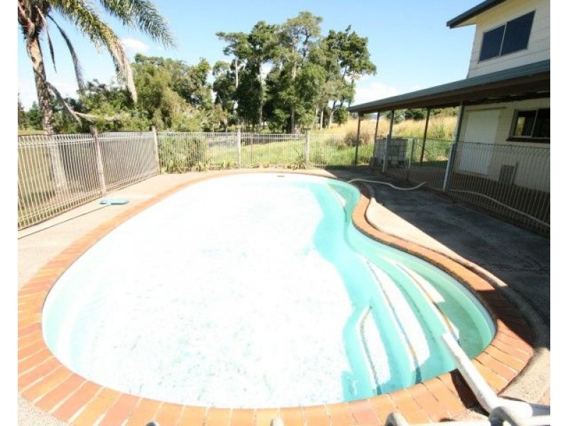 2043 Palmerston Highway, East Palmerston QLD 4860