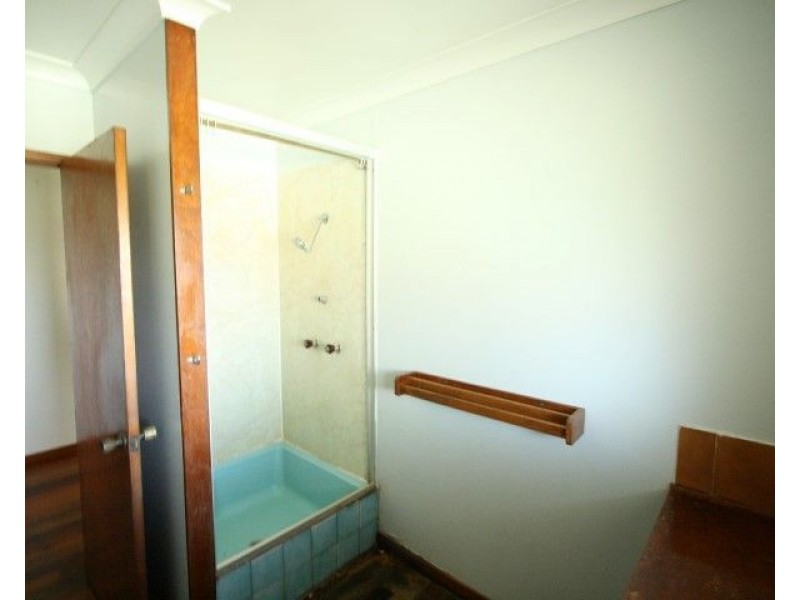 2043 Palmerston Highway, East Palmerston QLD 4860