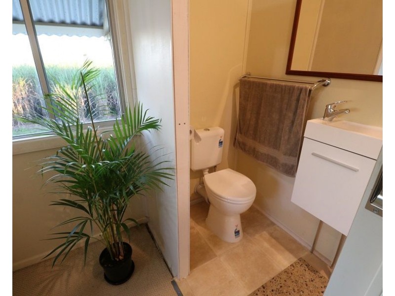 122 Martyville, Mourilyan QLD 4858