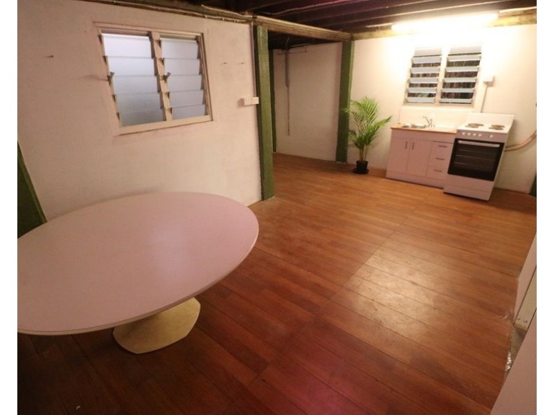 122 Martyville, Mourilyan QLD 4858