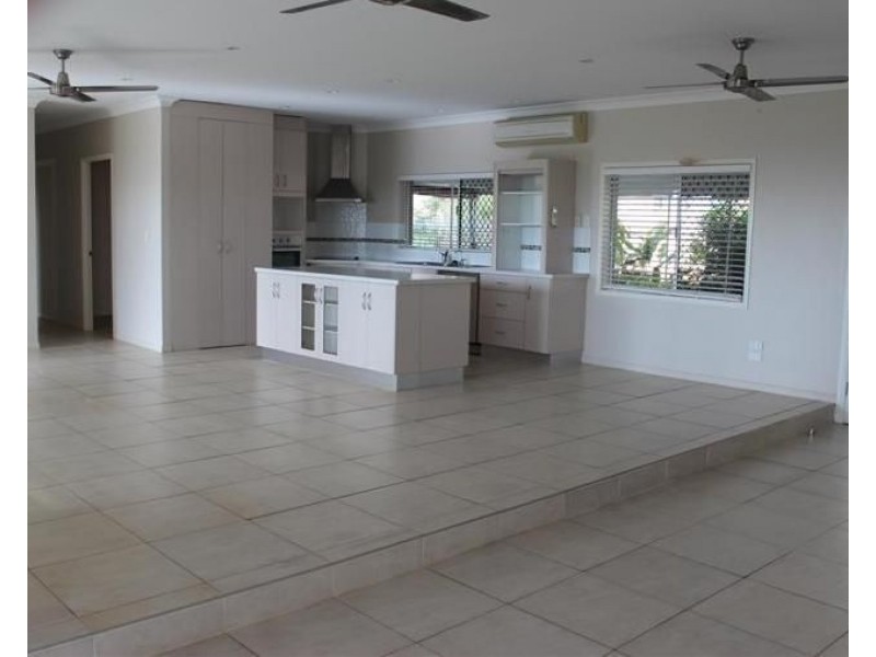 2 Bella Vista Avenue, Innisfail QLD 4860