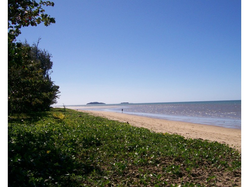 31 Hawthorne Drive, Kurrimine Beach QLD 4871