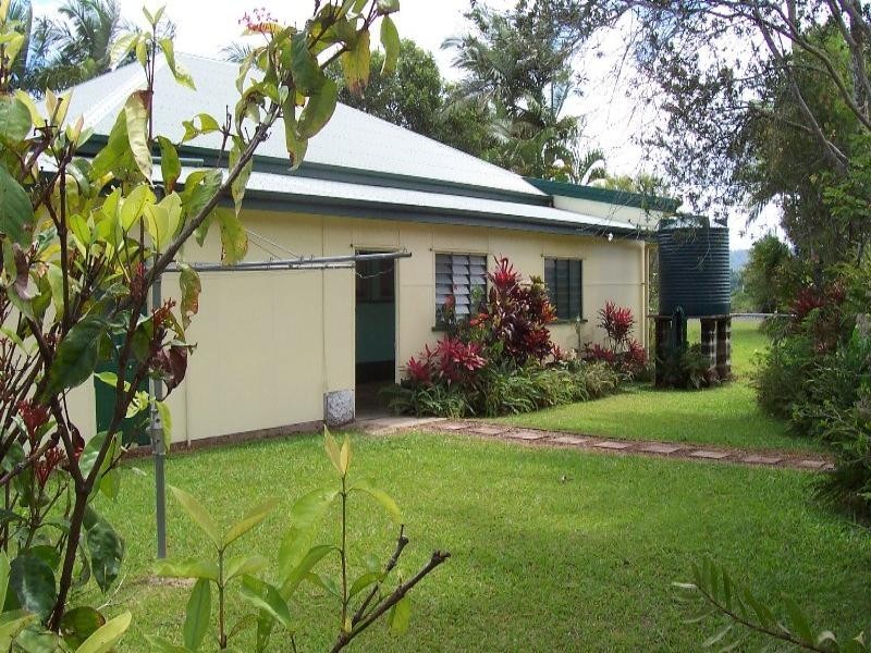 1223 japoon silkwood Road, Innisfail QLD 4860