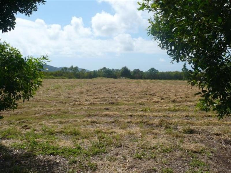 Rural Post 296 Etty Bay Road, Etty Bay QLD 4858