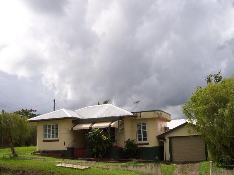 2 Hickey Street, Innisfail QLD 4860