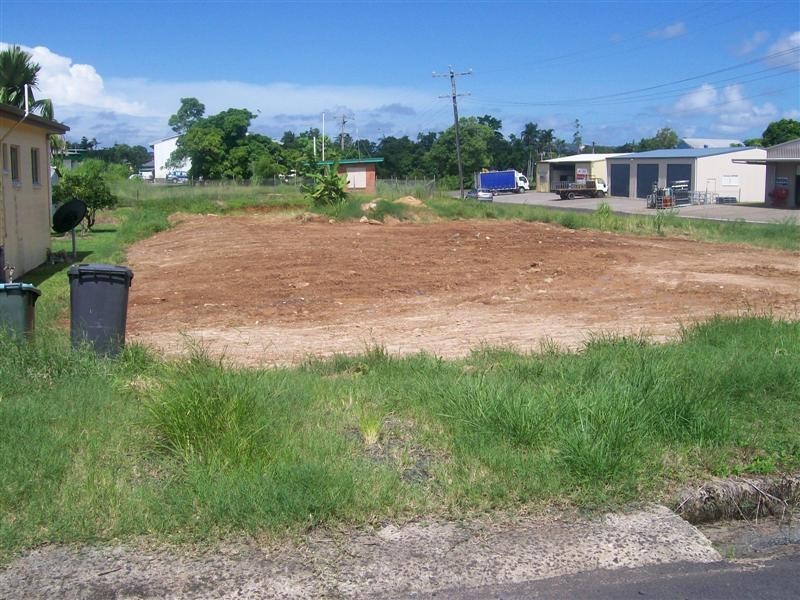 27 Station Street, Innisfail QLD 4860