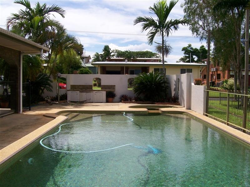 8 Bella Vista Ave, Belvedere, Innisfail QLD 4860