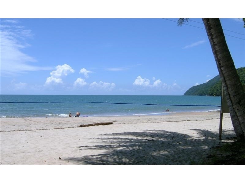 4 Etty Bay Road, Etty Bay QLD 4858