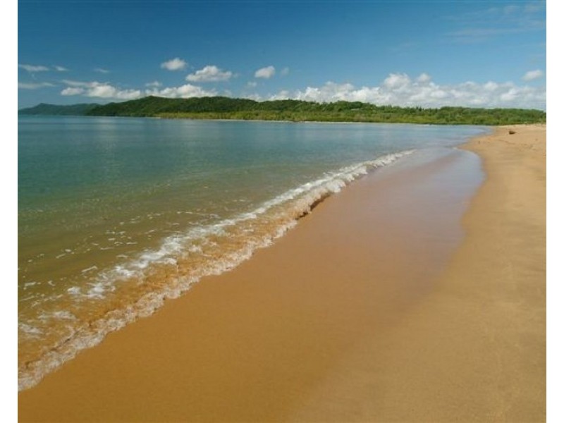 92 BAY RD COCONUTS, Coconuts QLD 4860