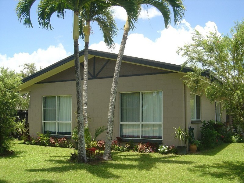 71 Dalrymple Esplanade, Innisfail QLD 4860