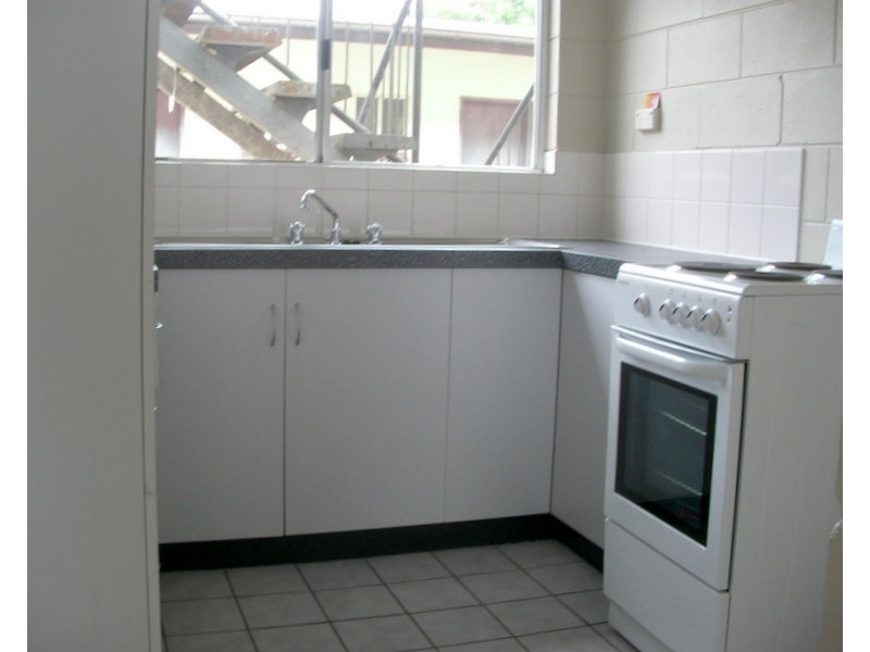 6 Bon Villa Avenue, Belvedere QLD 4860