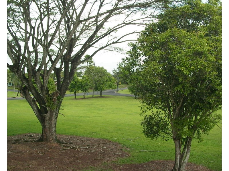 6 Bon Villa Avenue, Belvedere QLD 4860