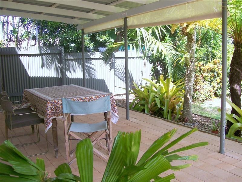 23 Feldt Street, Flying Fish Point QLD 4860