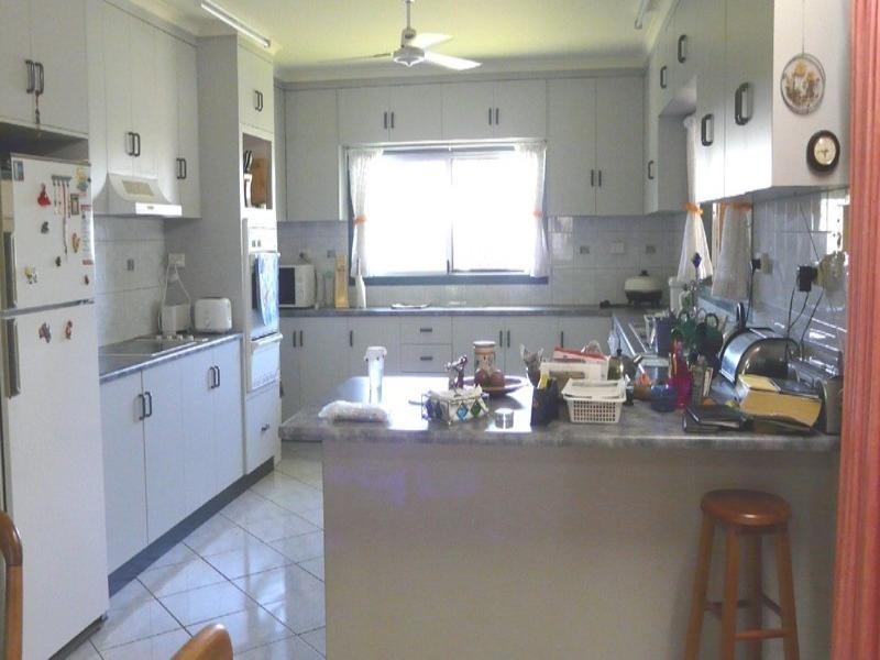 9 CALLENDAR Drive, Innisfail QLD 4860