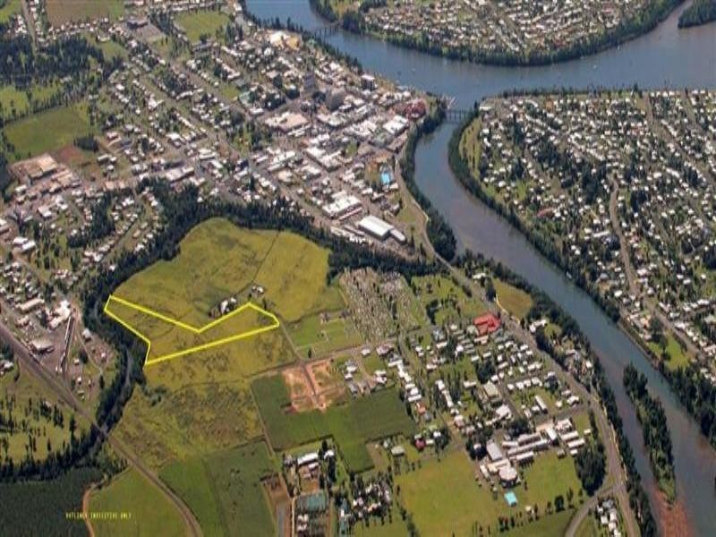 Located at Scullen Av and Downing Street, Innisfail QLD 4860