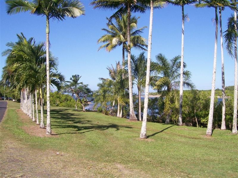 9 Bay Road, Coconuts, Innisfail QLD 4860