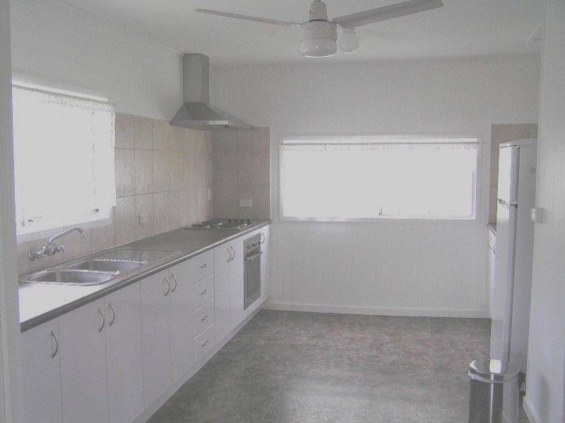 32 Alice Street, Innisfail QLD 4860