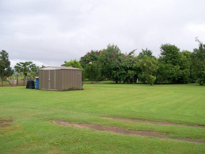 143 NEW HARBOURLINE, Innisfail QLD 4860