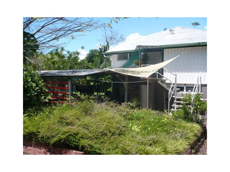 381 Flying Fish Point Road, Innisfail QLD 4860