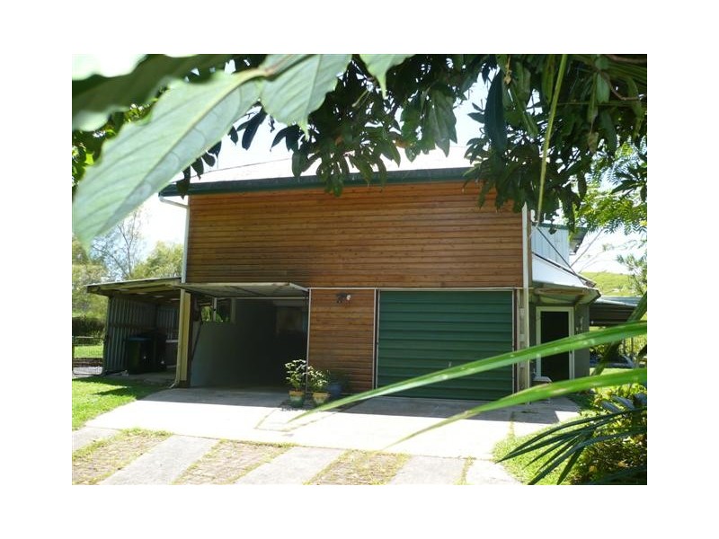 381 Flying Fish Point Road, Innisfail QLD 4860