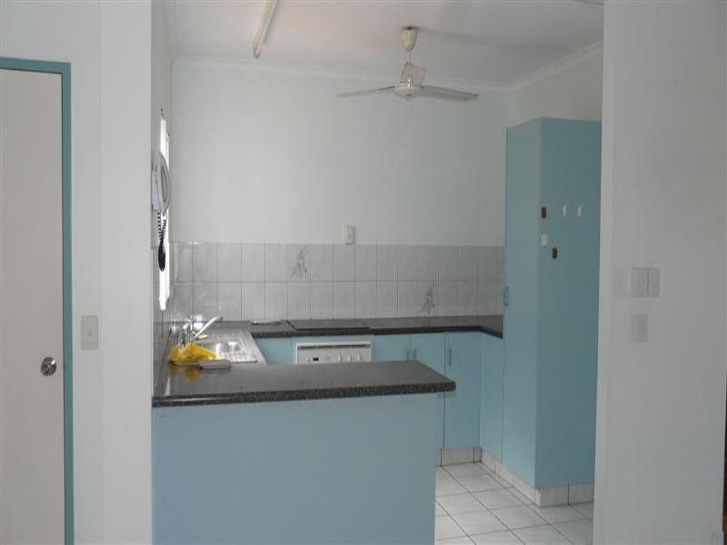 Unit 2, 4 River Avenue, Innisfail QLD 4860