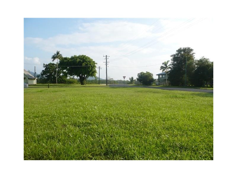 40 The Corso, East Innisfail QLD 4860