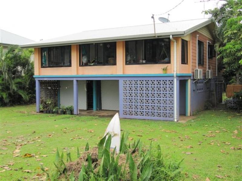 17 Esplanade, Innisfail QLD 4860