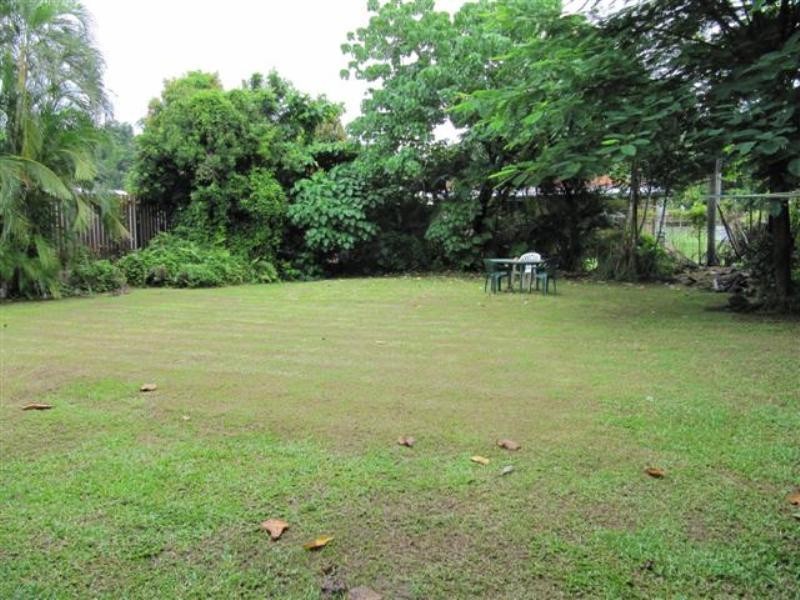 17 Esplanade, Innisfail QLD 4860