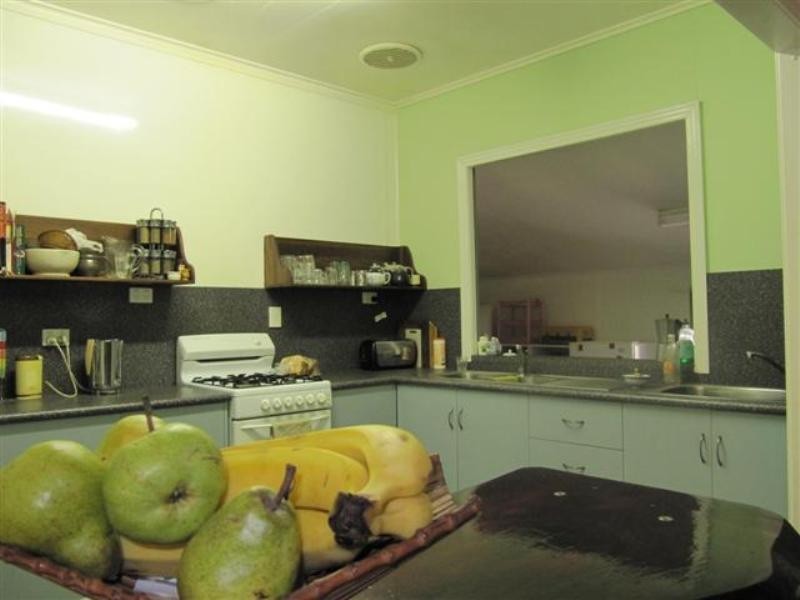 22 Maud Street, Flying Fish Point QLD 4860